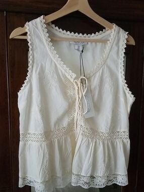 NEW! Rachel Zoe Ivory Lace-Trim Peplum top